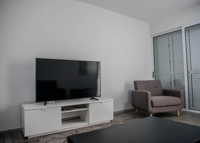 Amazing Maisonette Next To Harbour Of Paphos Cy